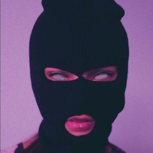 Meet your Posher, Aizza